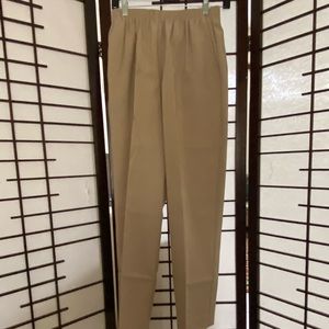 Alfred Dunner Tan Pants Sz. 10